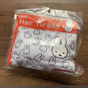 MIFFY-Imported (NWT) Fleece White & Black Hair Turban/Band
